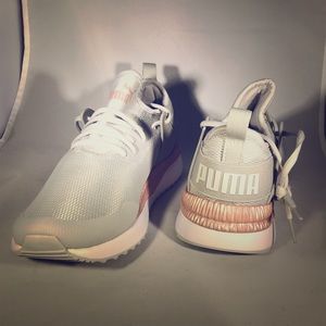 NWT Puma Pacer Next Cage Sneaker